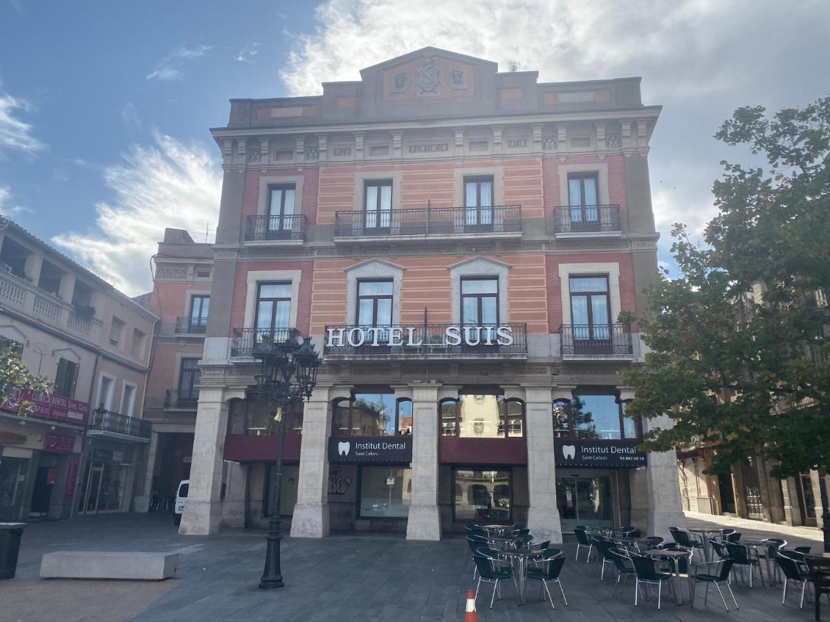 Hotel Suis Sant Celoni Exterior photo
