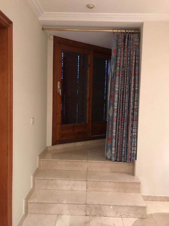 Hotel Suis Sant Celoni Exterior photo