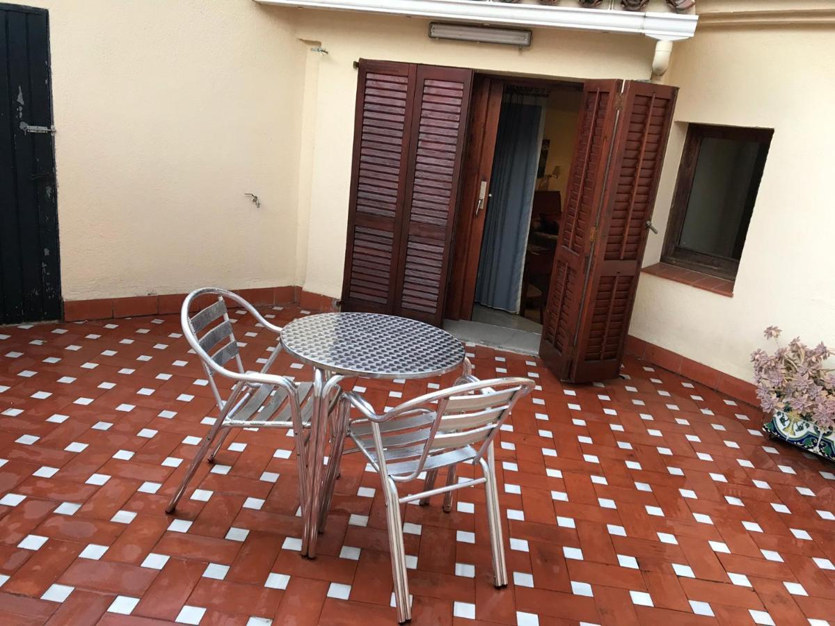 Hotel Suis Sant Celoni Exterior photo